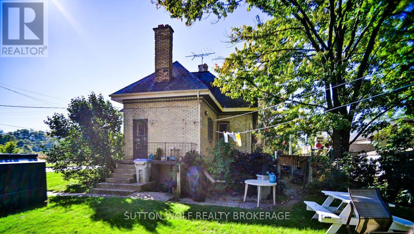 351 Albert Street, Strathroy-Caradoc, Ontario  N7G 1W4 - Photo 40 - X13848764
