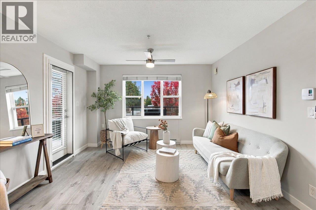 206 7908 15th Avenue, Burnaby, British Columbia  V3N 0G6 - Photo 3 - R3170948