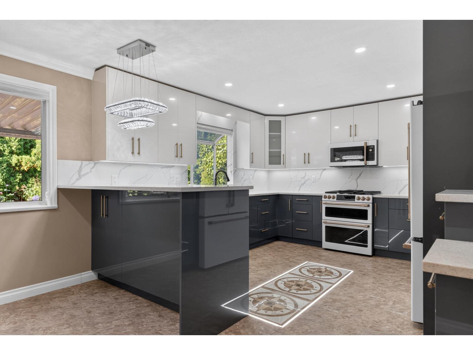 14168 85a Avenue, Surrey, British Columbia  V3W 2T4 - Photo 16 - R3170002