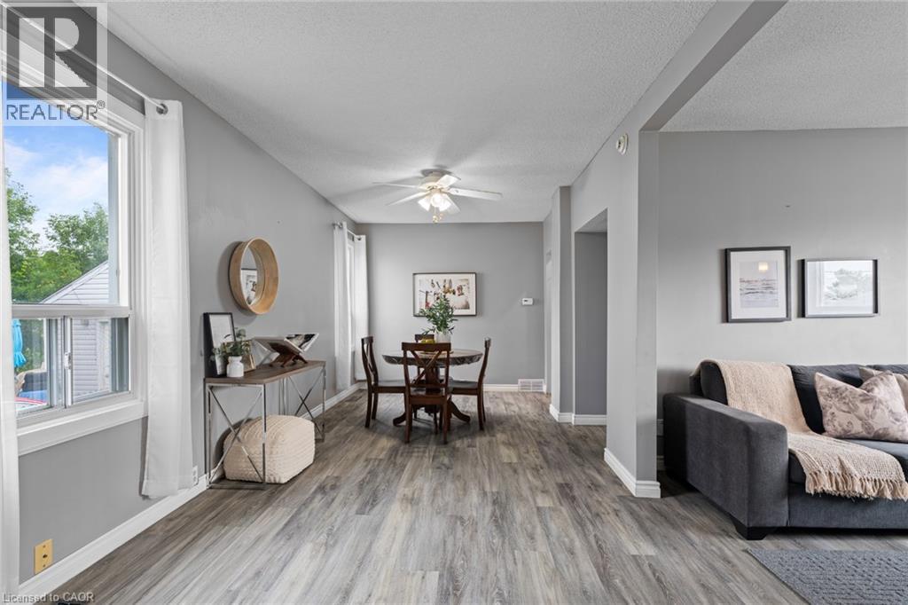 3 1/2 Dundonald Street, St. Catharines, Ontario  L2P 2A8 - Photo 4 - 40867443