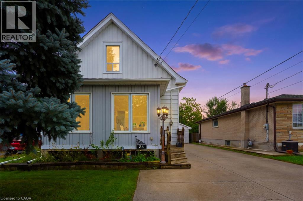 3 1/2 Dundonald Street, St. Catharines, Ontario  L2P 2A8 - Photo 2 - 40867443