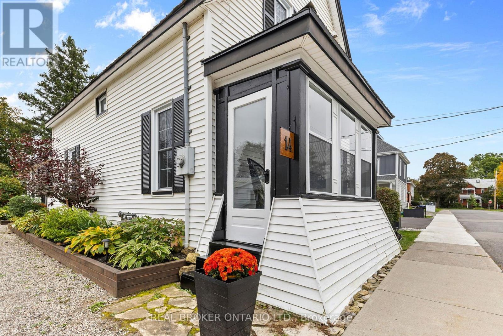 14 Victoria Avenue, North Grenville, Ontario  K0G 1J0 - Photo 3 - X13848614