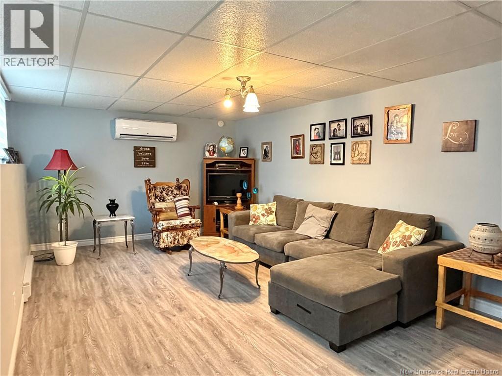 214 Maurice Crescent, Beresford, New Brunswick  E8K 1L4 - Photo 28 - NB148711