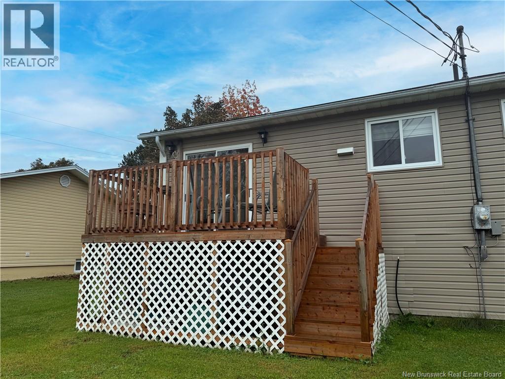214 Maurice Crescent, Beresford, New Brunswick  E8K 1L4 - Photo 6 - NB148711