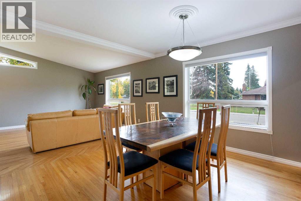 4 Wildwood Drive SW