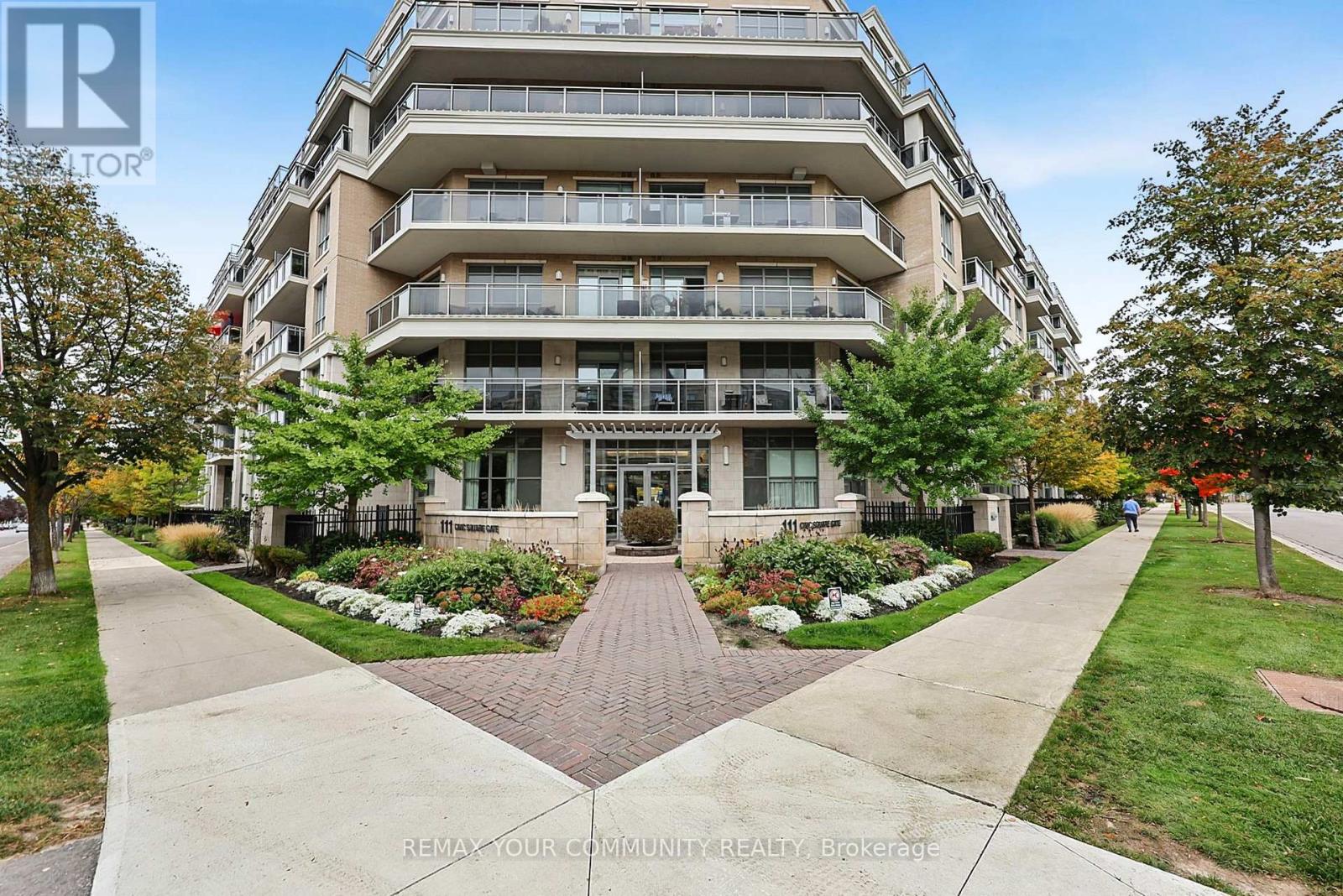 222 - 111 CIVIC SQUARE GATE, Aurora, Ontario