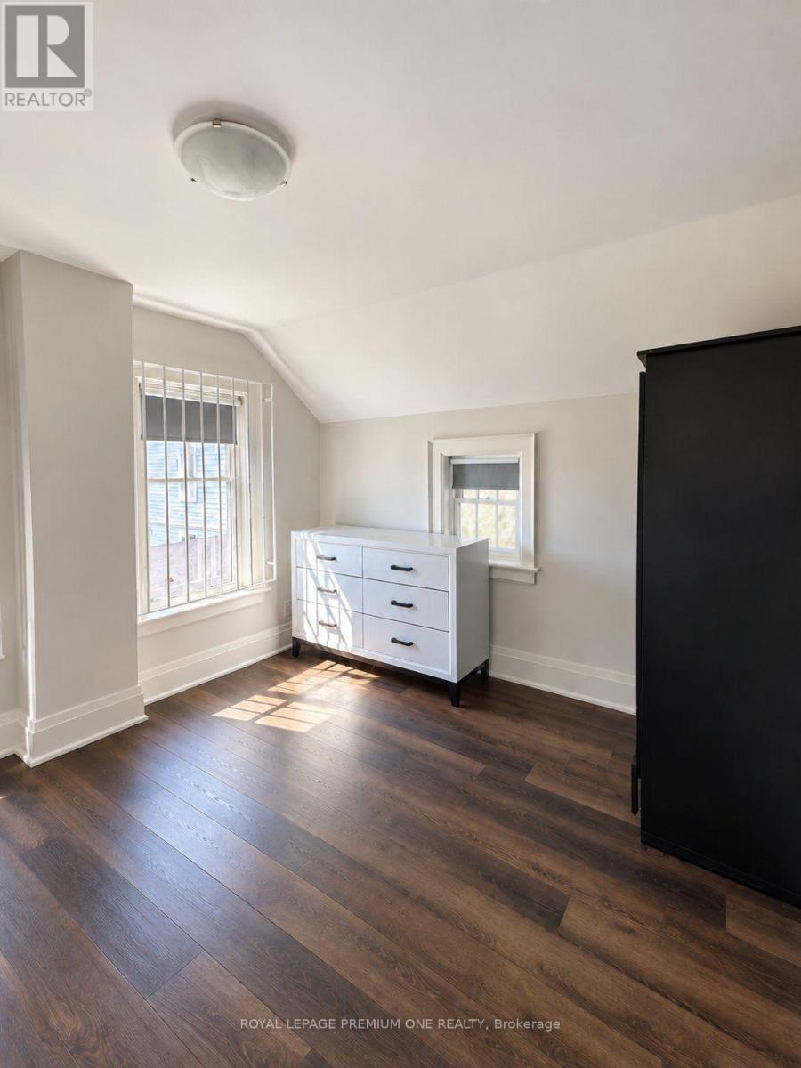 Upper - 10496 Islington Avenue, Vaughan, Ontario  L0J 1C0 - Photo 12 - N13848776