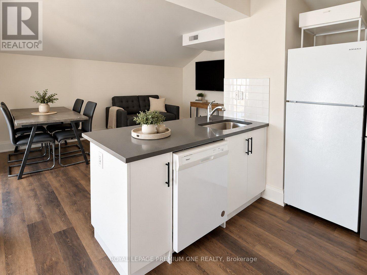 Upper - 10496 Islington Avenue, Vaughan, Ontario  L0J 1C0 - Photo 8 - N13848776