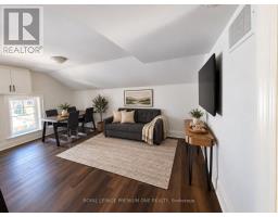 UPPER - 10496 ISLINGTON AVENUE, Vaughan, Ontario