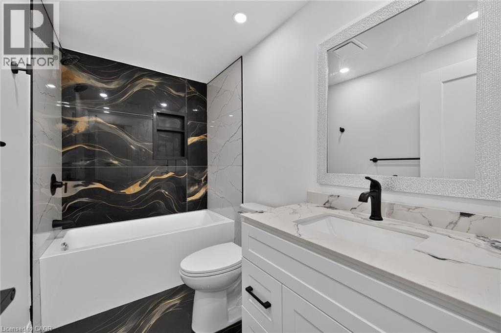 50 West 4th Street, Hamilton, Ontario  L9C 3M4 - Photo 20 - 40868041
