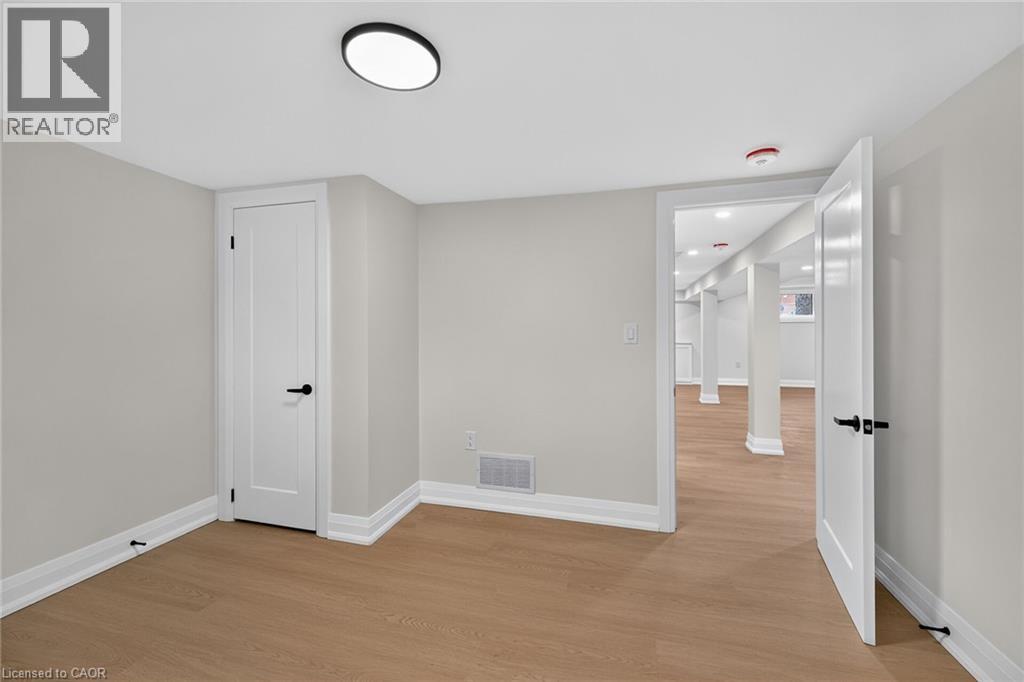 50 West 4th Street, Hamilton, Ontario  L9C 3M4 - Photo 29 - 40868041