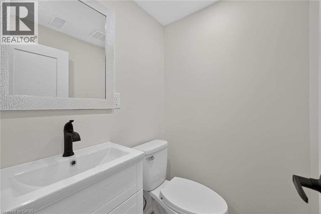 50 West 4th Street, Hamilton, Ontario  L9C 3M4 - Photo 33 - 40868041