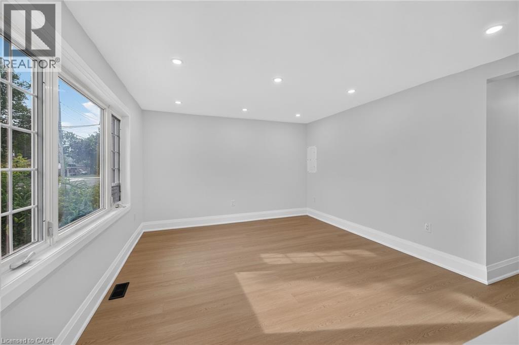 50 West 4th Street, Hamilton, Ontario  L9C 3M4 - Photo 7 - 40868041