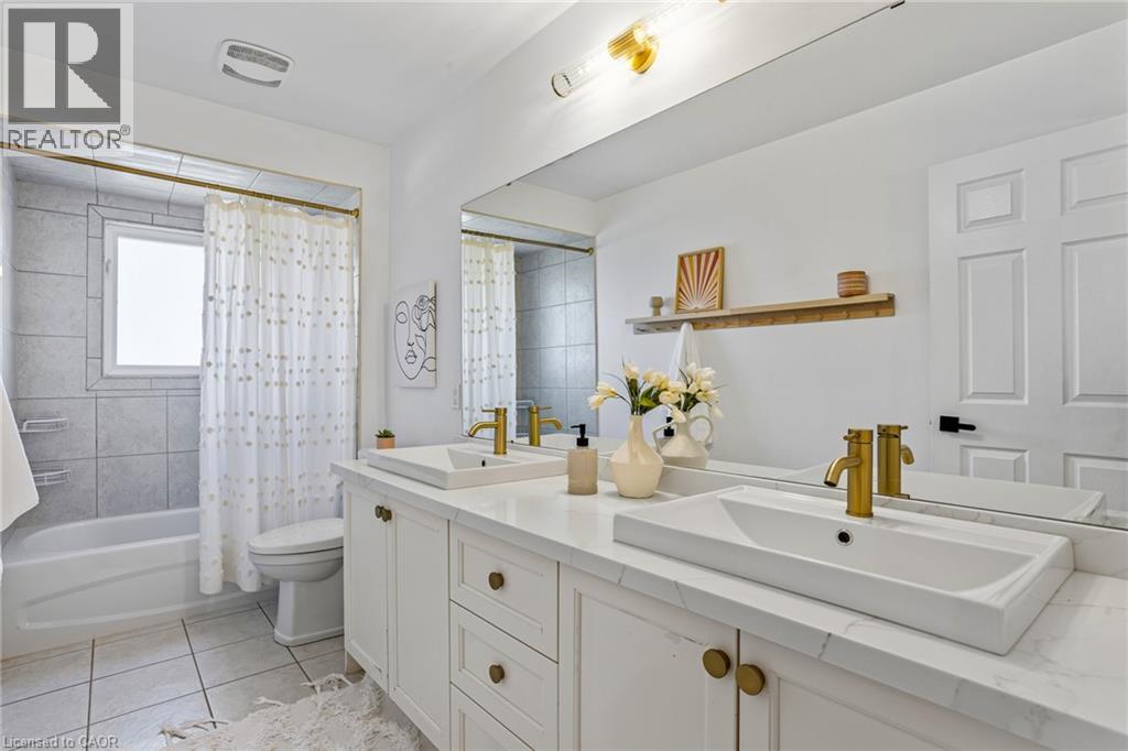 253 Upper Mount Albion Road, Stoney Creek, Ontario  L8J 1V1 - Photo 30 - 40867218