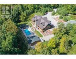1035 BREEZY POINT ROAD, Muskoka Lakes, Ontario