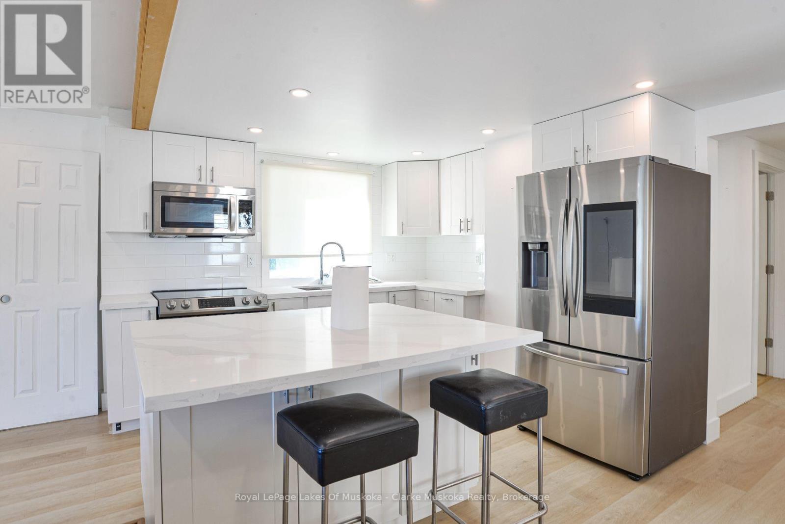 815 Muskoka Road S, Gravenhurst, Ontario  P1P 1K2 - Photo 8 - X13848706