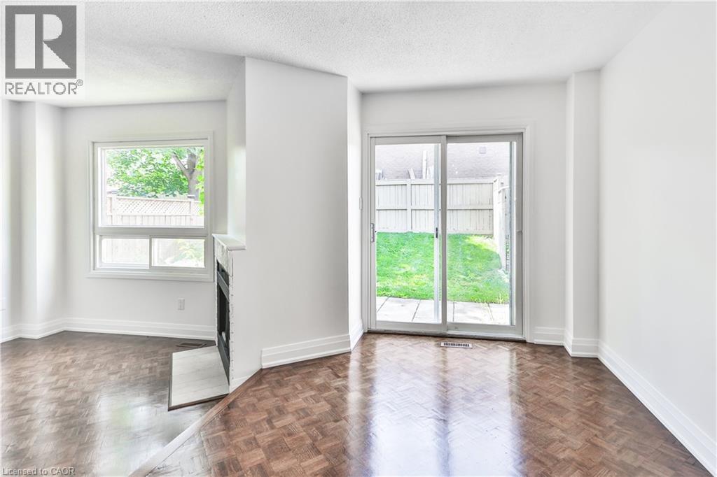 4635 Regents Terrace Unit# 2, Mississauga, Ontario  L5R 1W8 - Photo 8 - 40866428