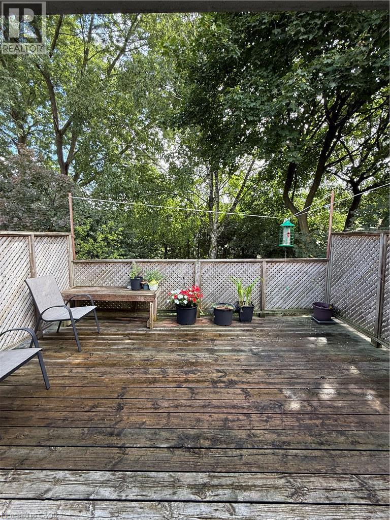 281 Toll Gate Boulevard, Waterloo, Ontario  N2L 4M3 - Photo 9 - 40865272