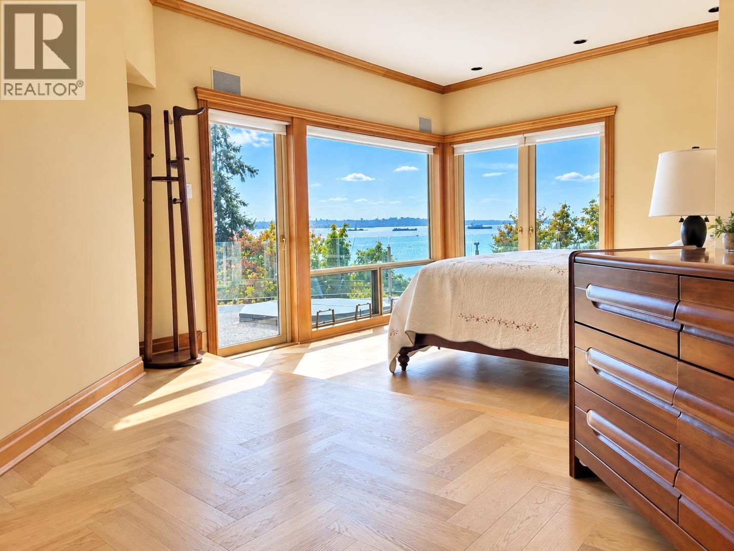 4180B ROSE CRESCENT