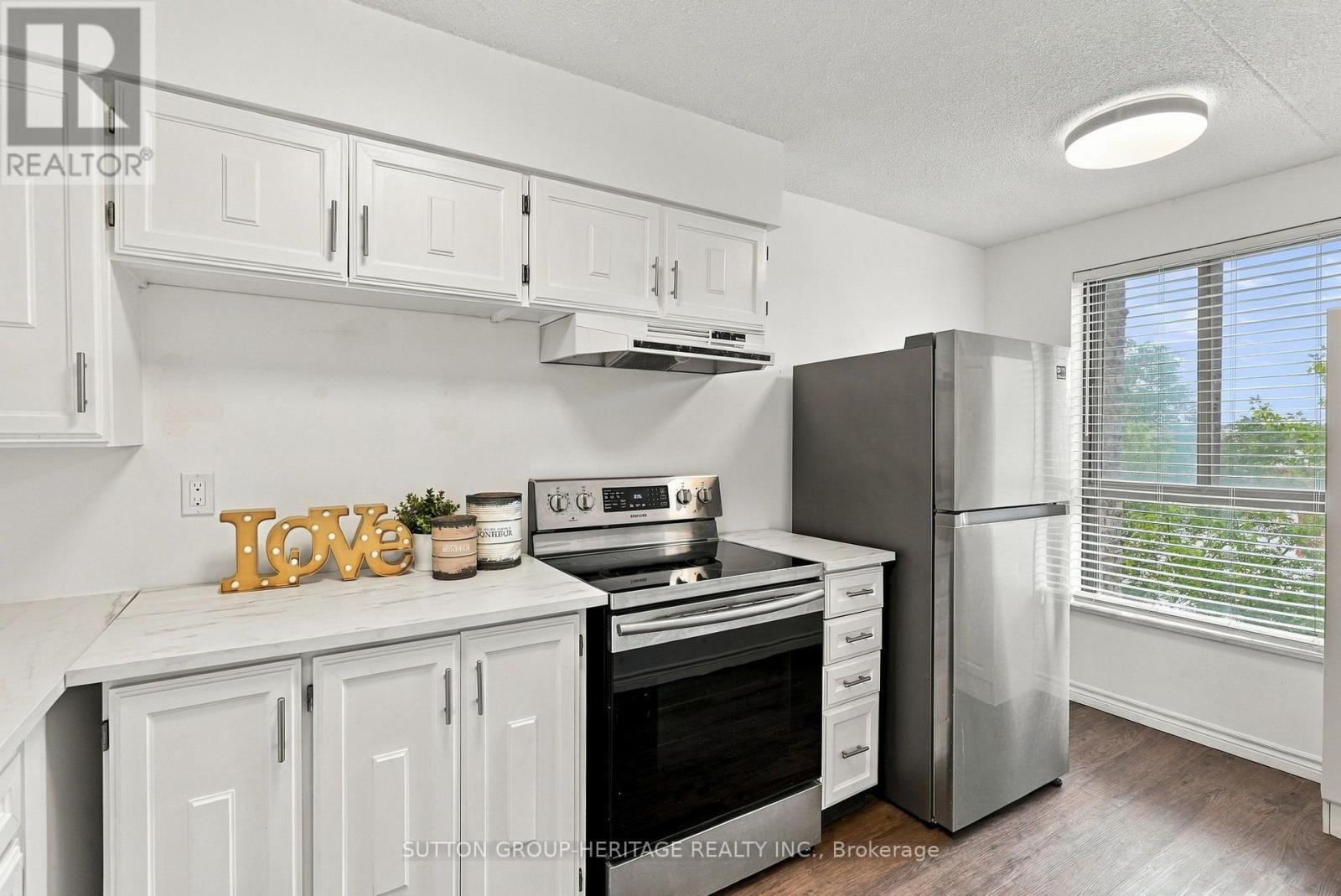 406 - 15390 Yonge Street, Aurora, Ontario  L4G 1N8 - Photo 23 - N13848174