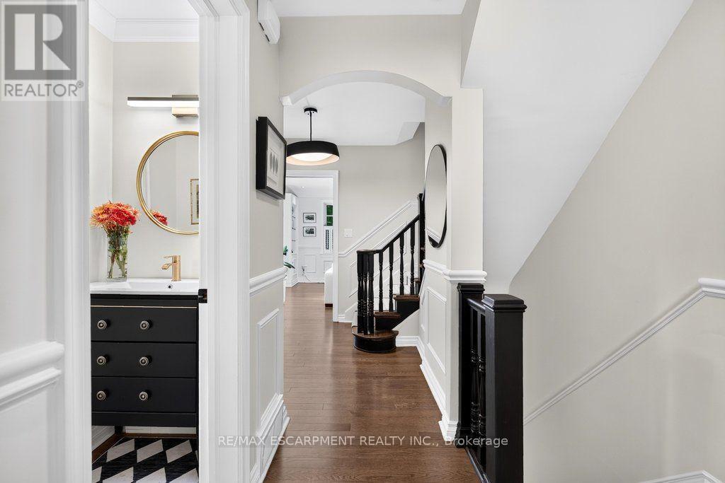 1417 Halifax Place, Burlington, Ontario  L7S 1J7 - Photo 21 - W13848628