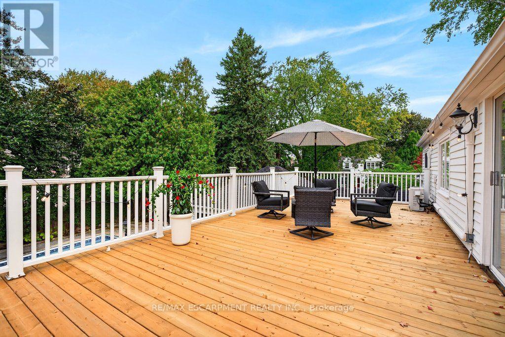 1417 Halifax Place, Burlington, Ontario  L7S 1J7 - Photo 29 - W13848628
