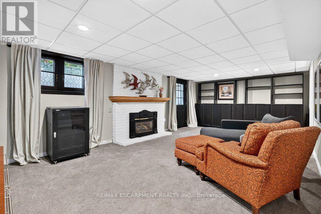 1417 Halifax Place, Burlington, Ontario  L7S 1J7 - Photo 34 - W13848628