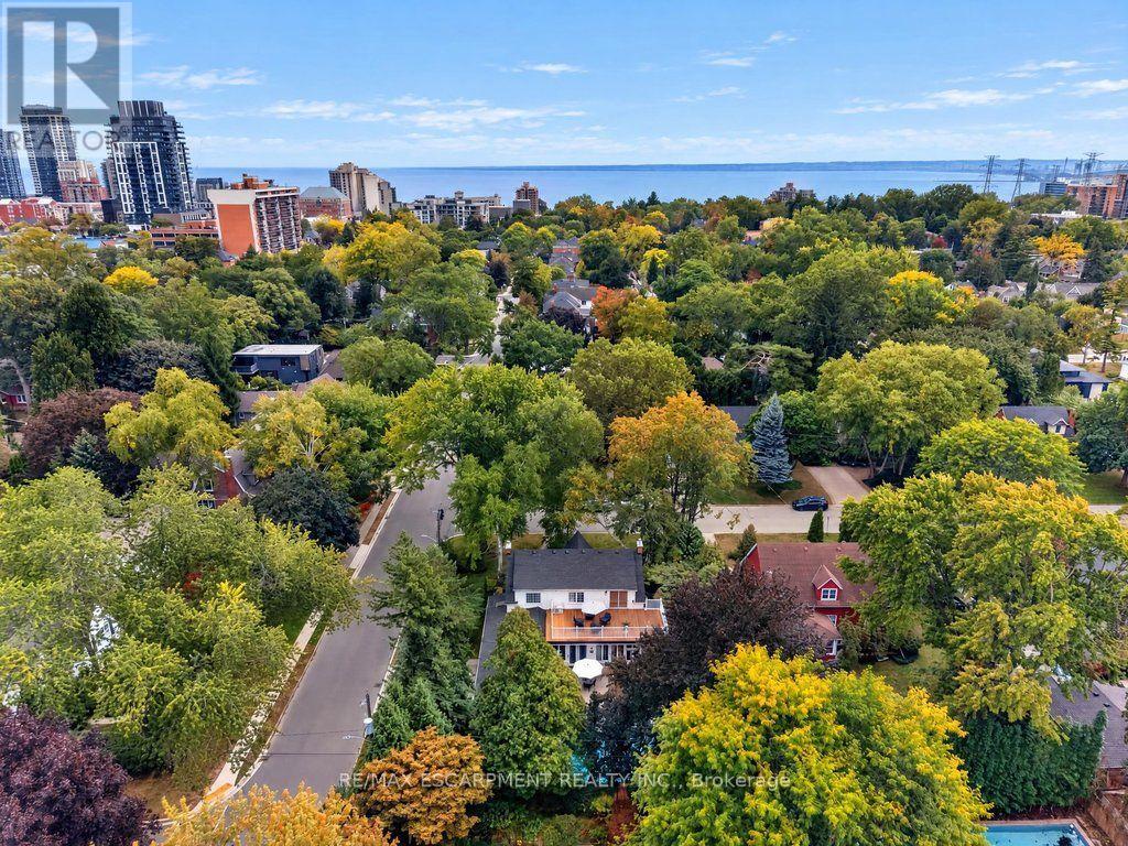 1417 Halifax Place, Burlington, Ontario  L7S 1J7 - Photo 47 - W13848628