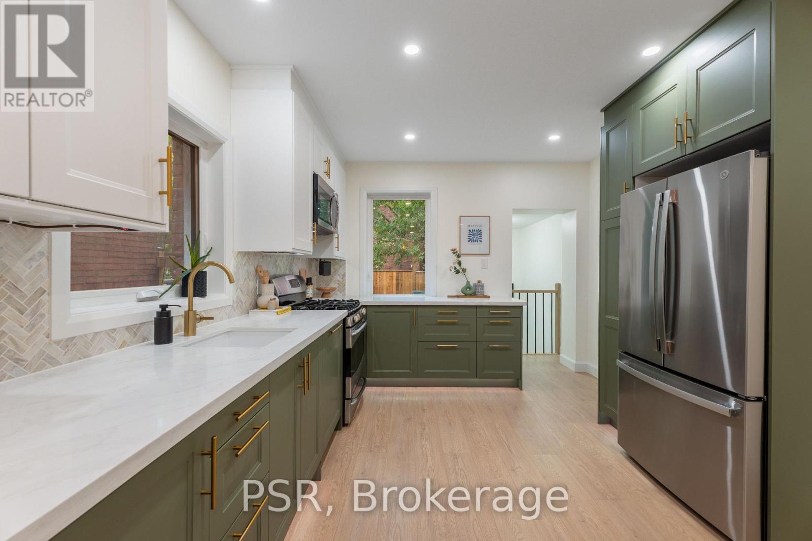 1045 Ossington Avenue, Toronto, Ontario  M6G 3V9 - Photo 14 - W13848660