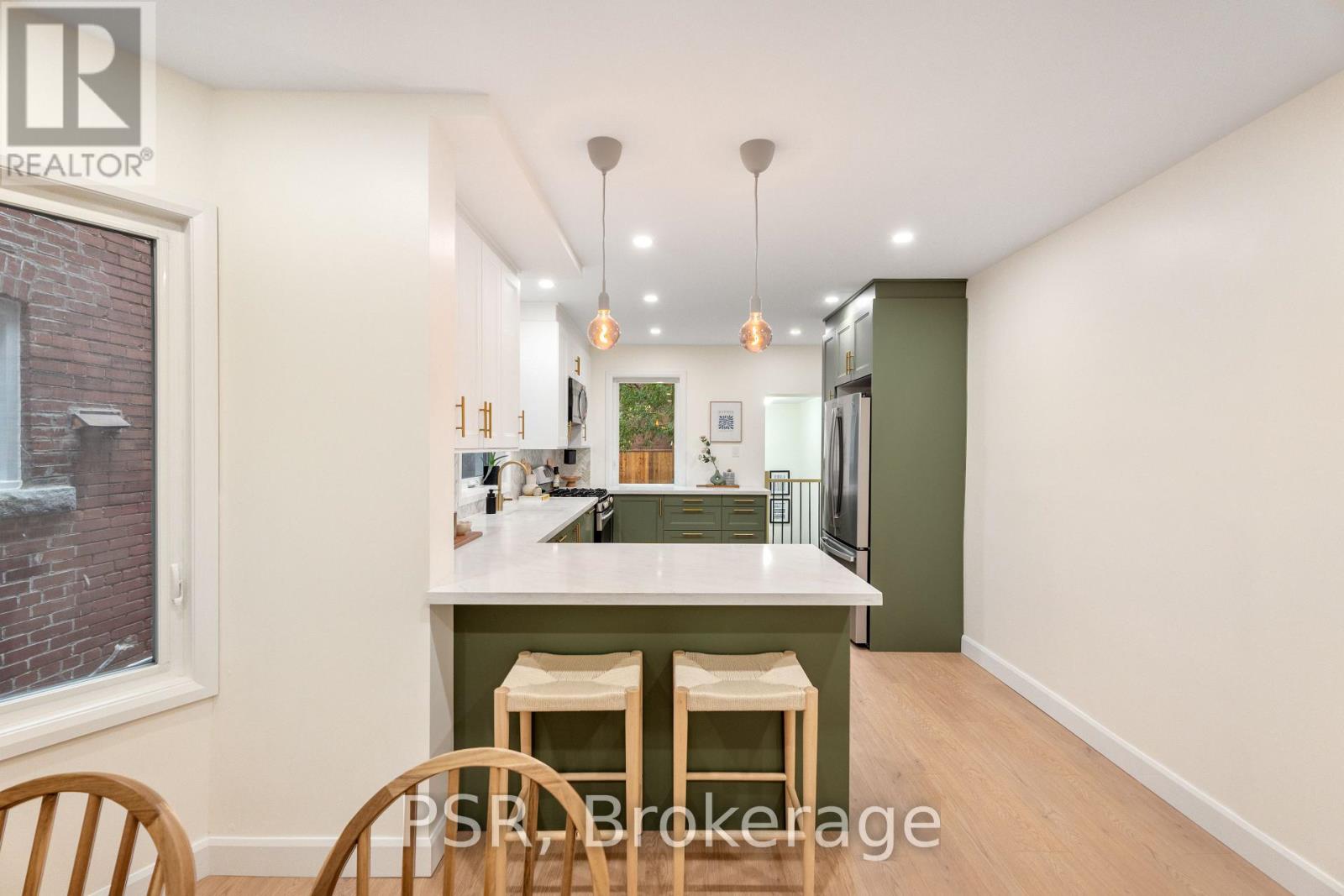 1045 Ossington Avenue, Toronto, Ontario  M6G 3V9 - Photo 16 - W13848660