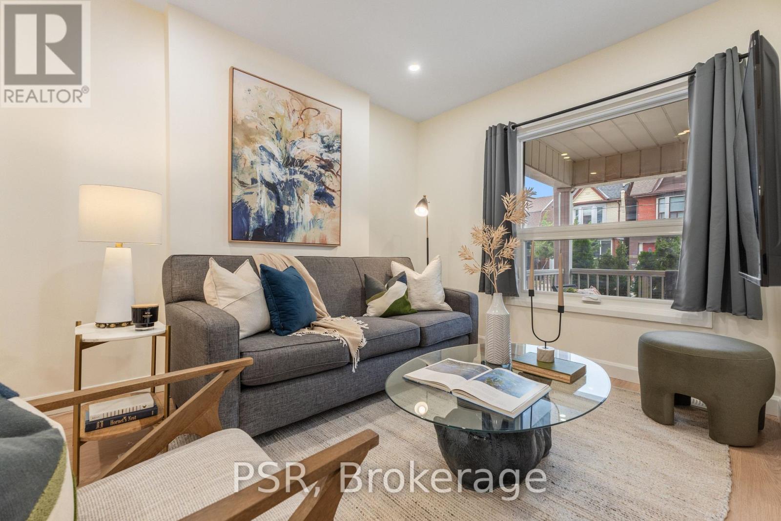 1045 Ossington Avenue, Toronto, Ontario  M6G 3V9 - Photo 6 - W13848660