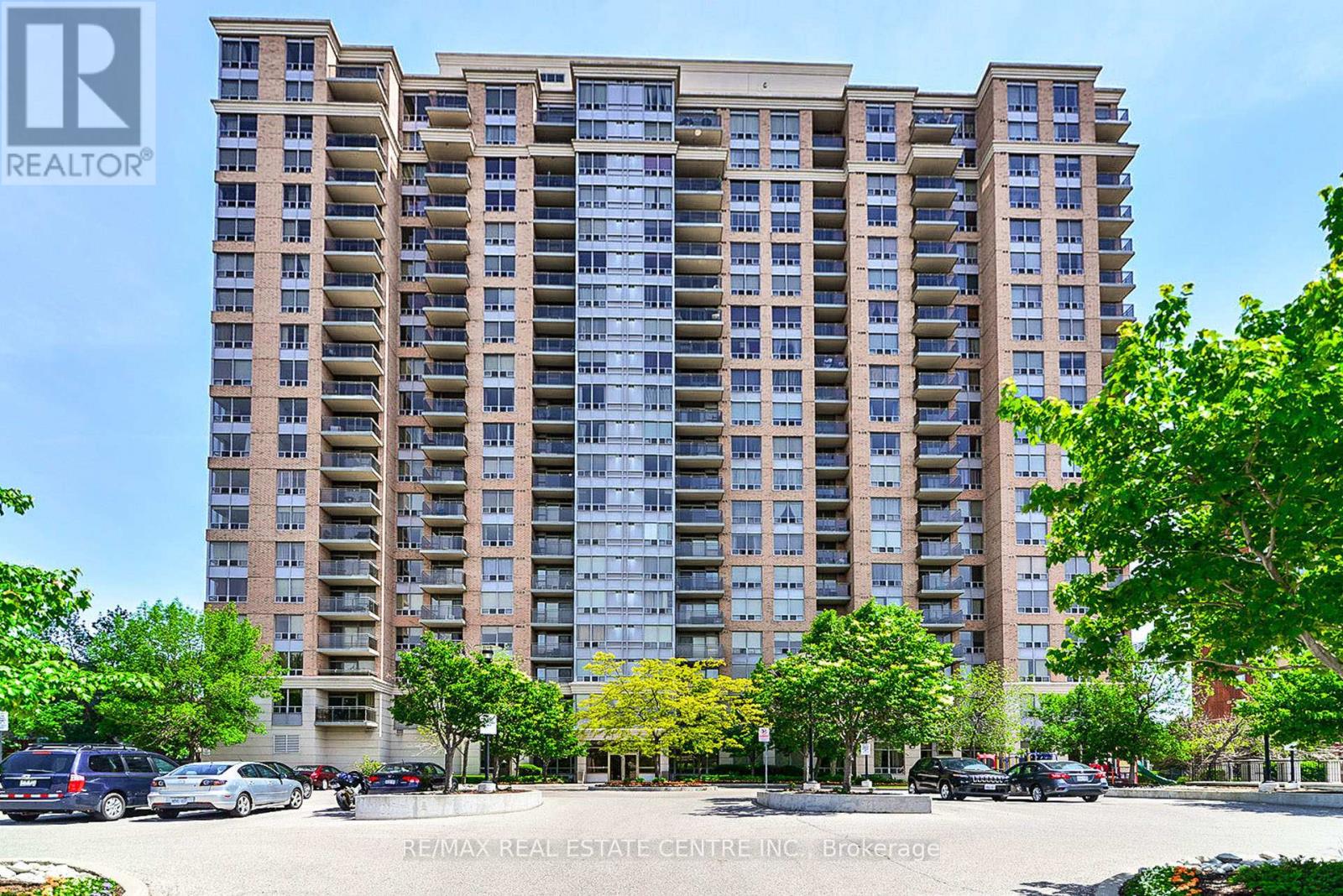 1013 - 55 STRATHAVEN DRIVE