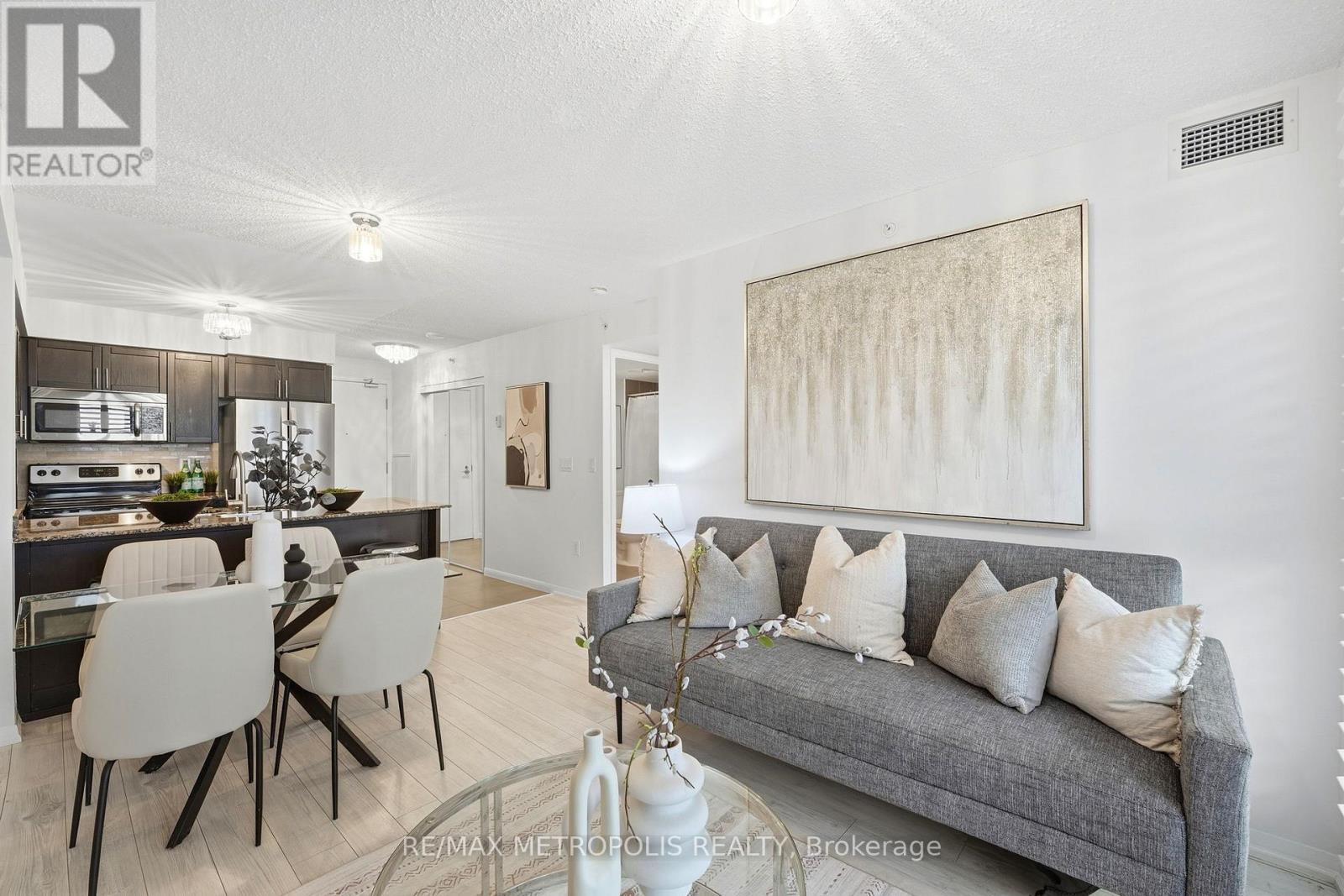 415 - 800 Lawrence Avenue W, Toronto (Yorkdale-Glen Park), Ontario  M6A 0B1 - Photo 2 - W13848712