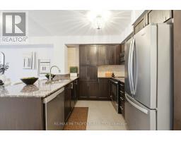 415 - 800 LAWRENCE AVENUE W, Toronto, Ontario
