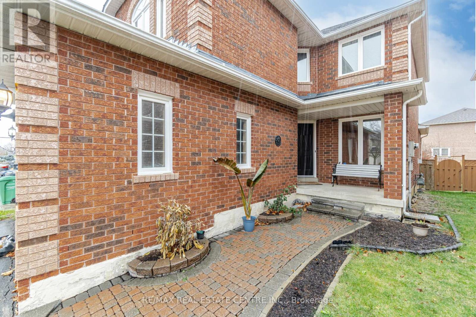 3727 Althorpe Circle, Mississauga, Ontario  L5N 7G5 - Photo 4 - W13848748