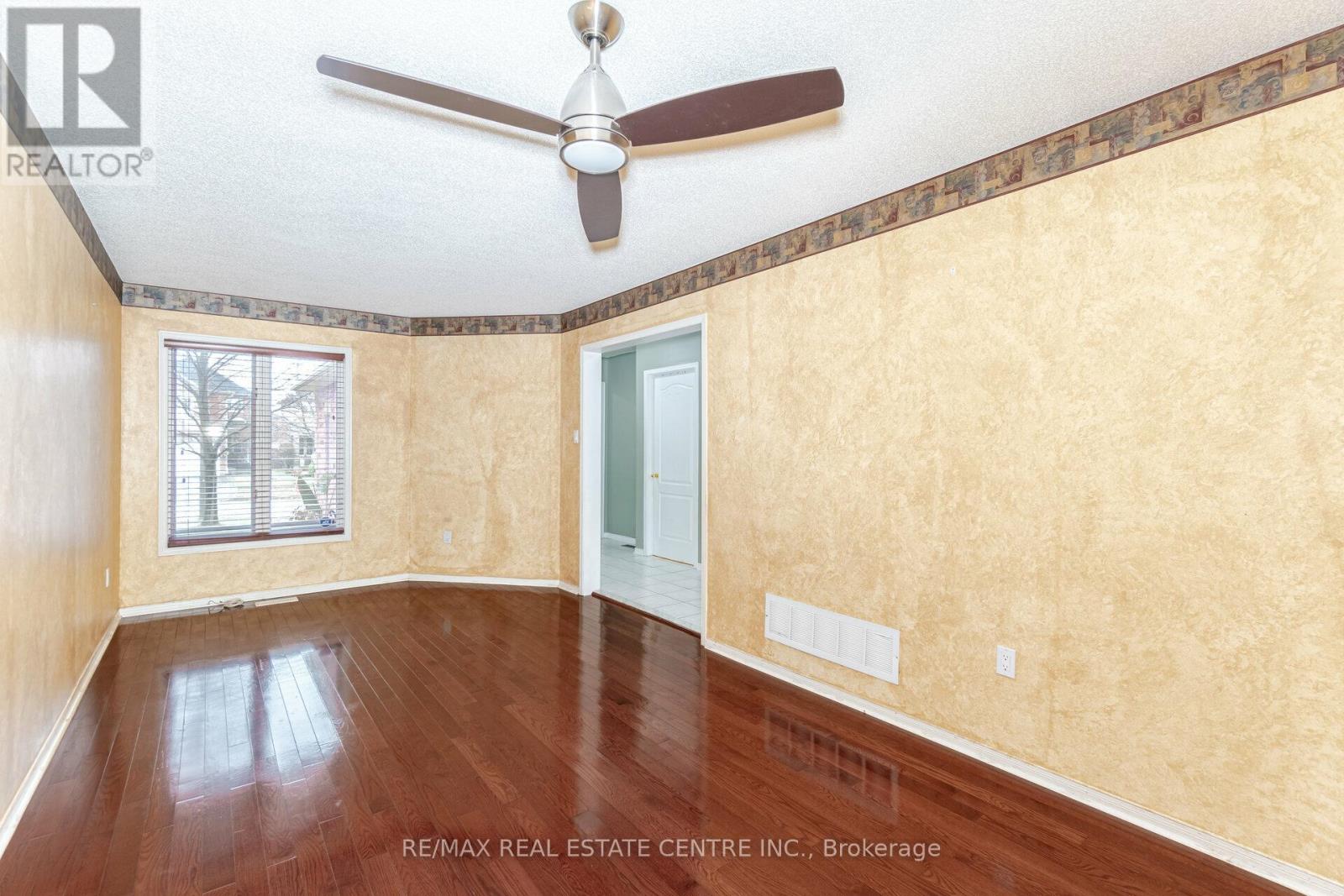 3727 Althorpe Circle, Mississauga, Ontario  L5N 7G5 - Photo 8 - W13848748