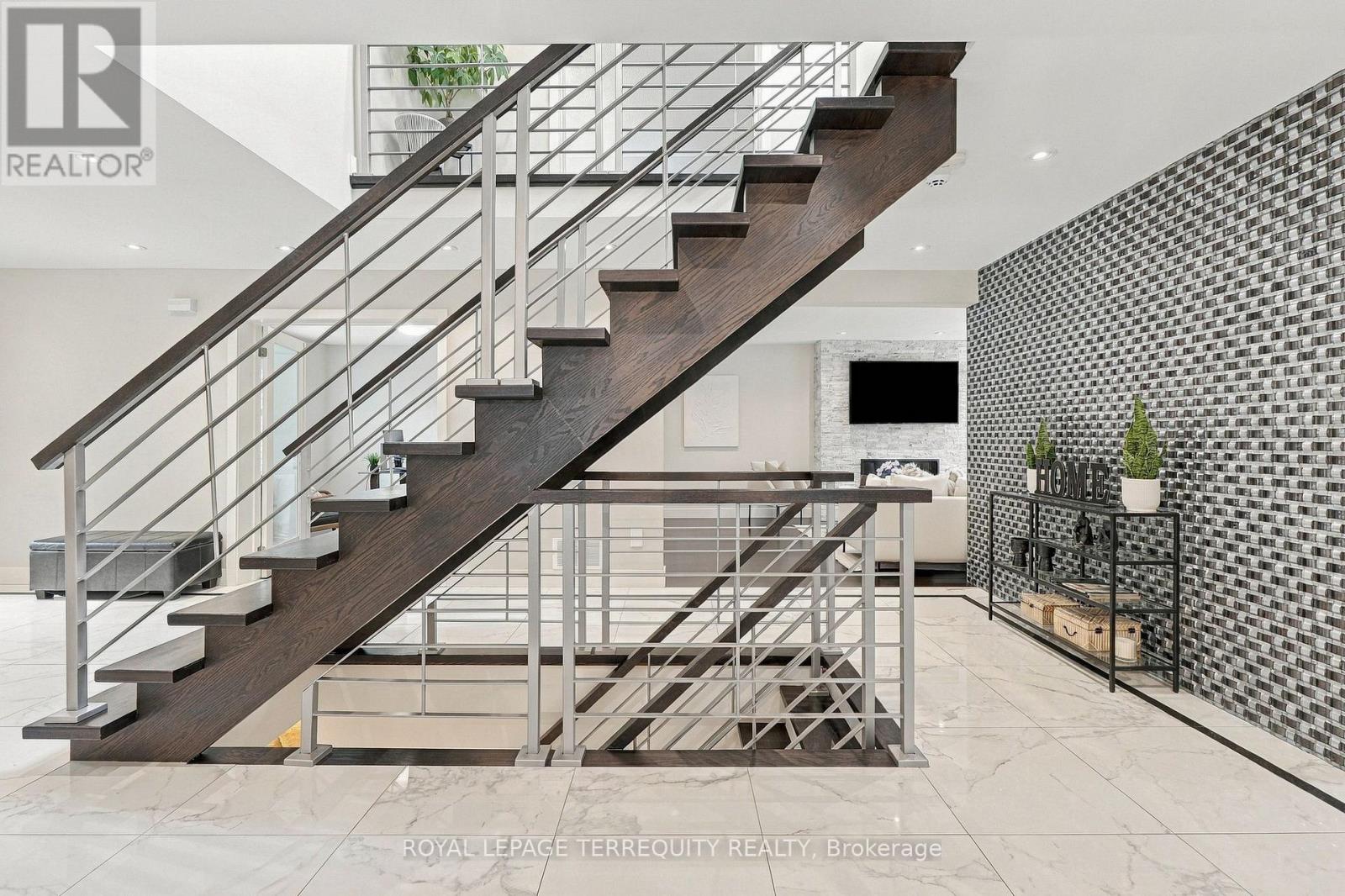 3956 Chadburn Crescent, Mississauga, Ontario  L5L 3X5 - Photo 20 - W13848768