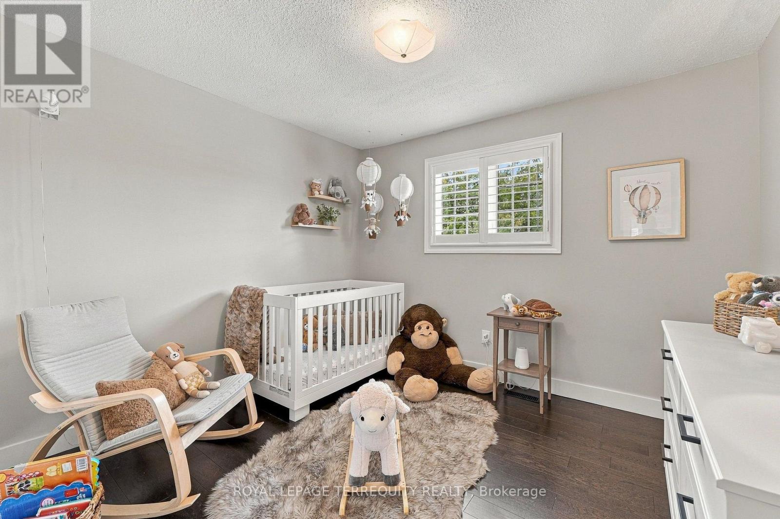 3956 Chadburn Crescent, Mississauga, Ontario  L5L 3X5 - Photo 29 - W13848768