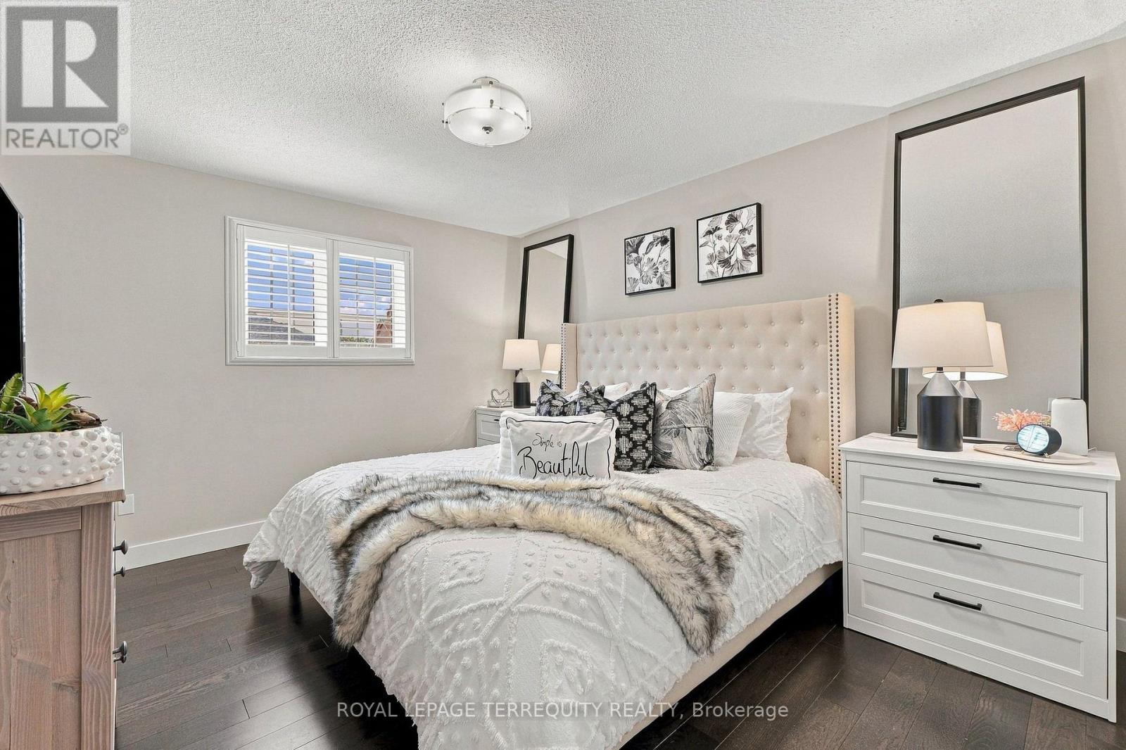 3956 Chadburn Crescent, Mississauga, Ontario  L5L 3X5 - Photo 31 - W13848768
