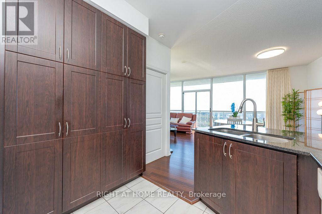 2802 - 223 Webb Drive, Mississauga, Ontario  L5B 0E8 - Photo 24 - W13848782