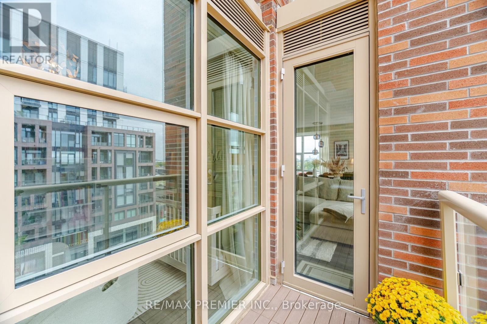 610 - 1787 St. Clair Avenue, Toronto, Ontario  M6N 0B7 - Photo 27 - W13848792