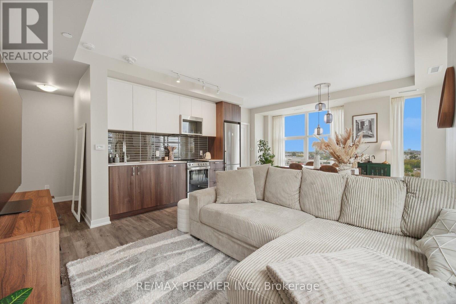 610 - 1787 St. Clair Avenue, Toronto, Ontario  M6N 0B7 - Photo 3 - W13848792