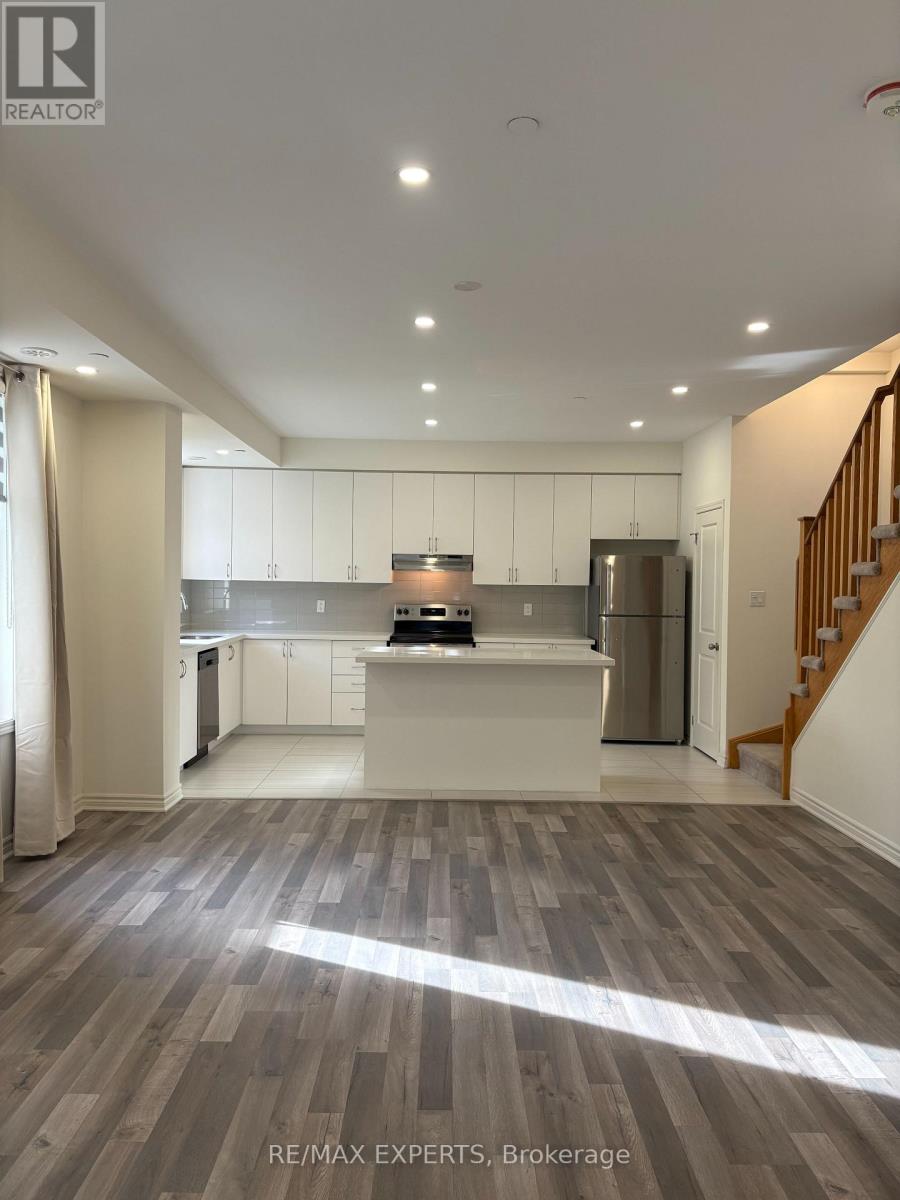 9 - 1155 Stroud Lane, Mississauga (Clarkson), Ontario  L5J 0B3 - Photo 3 - W13848828