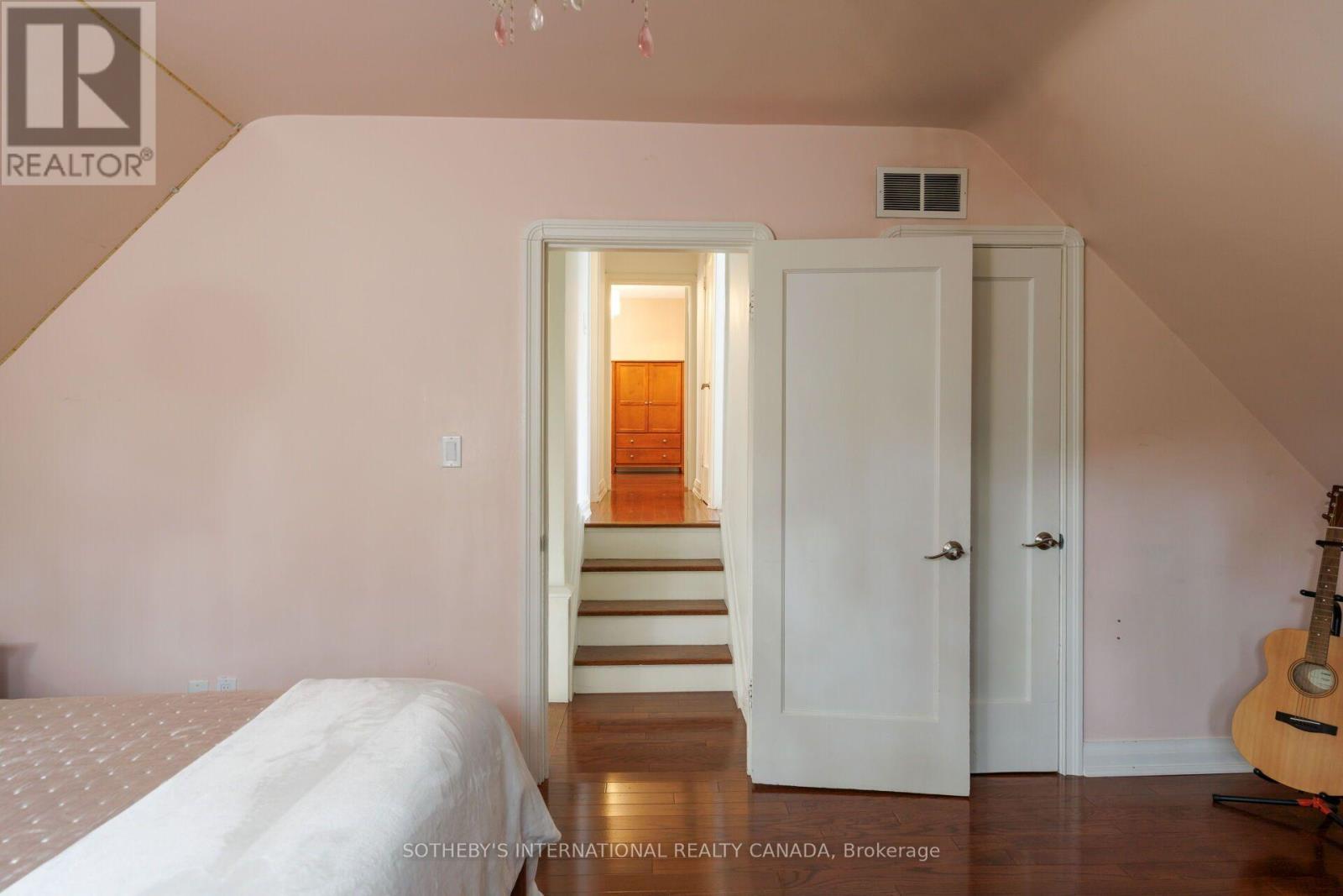 145 Brentwood Road N, Toronto, Ontario  M8X 2C8 - Photo 19 - W13844704
