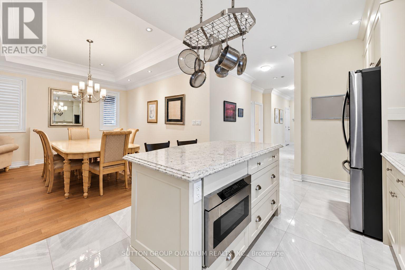 305 Caledon Avenue, Hamilton (Yeoville), Ontario  L9C 3C9 - Photo 9 - X13848826