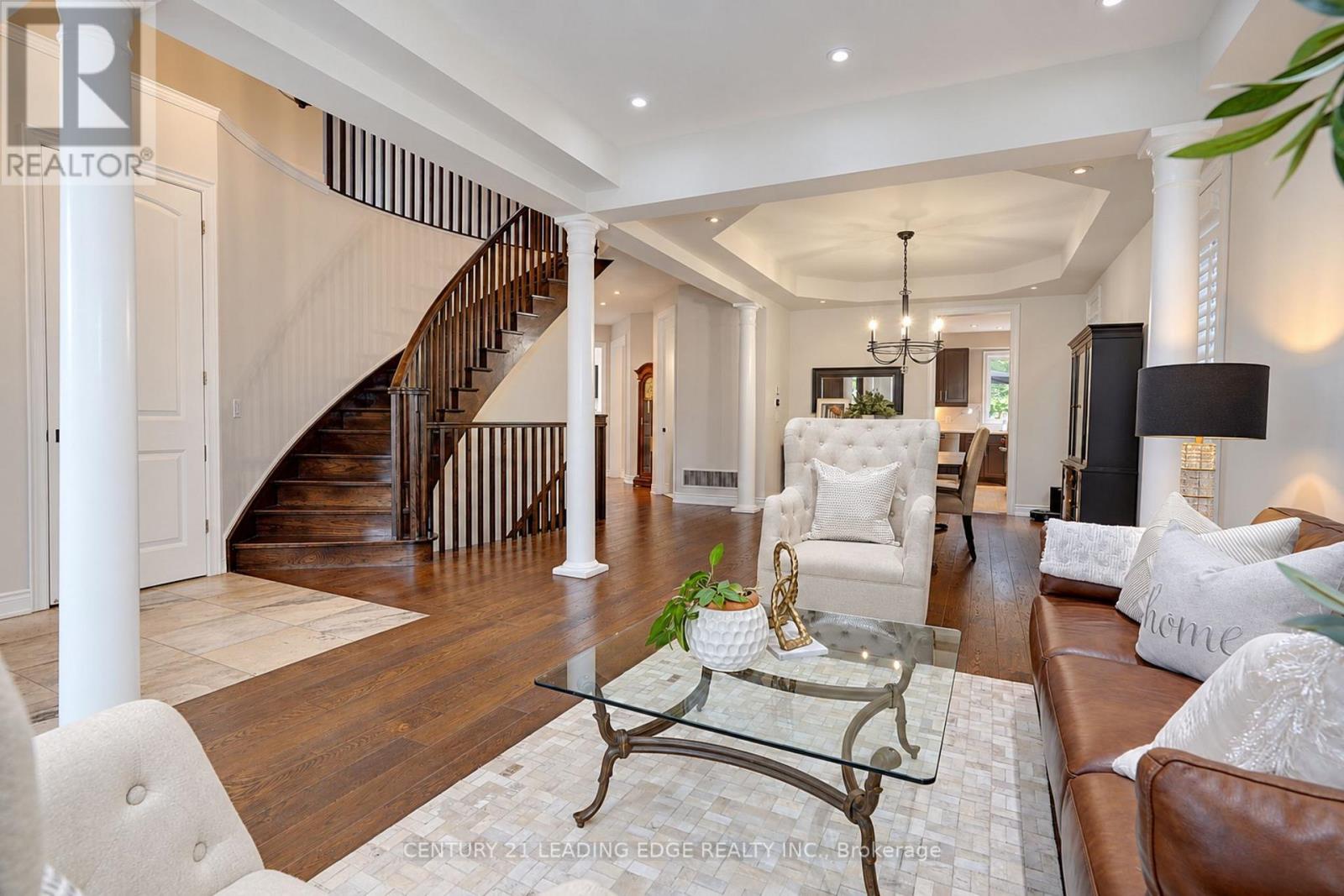 18 Pheasant Drive, Richmond Hill, Ontario  L4E 0T5 - Photo 8 - N13847524