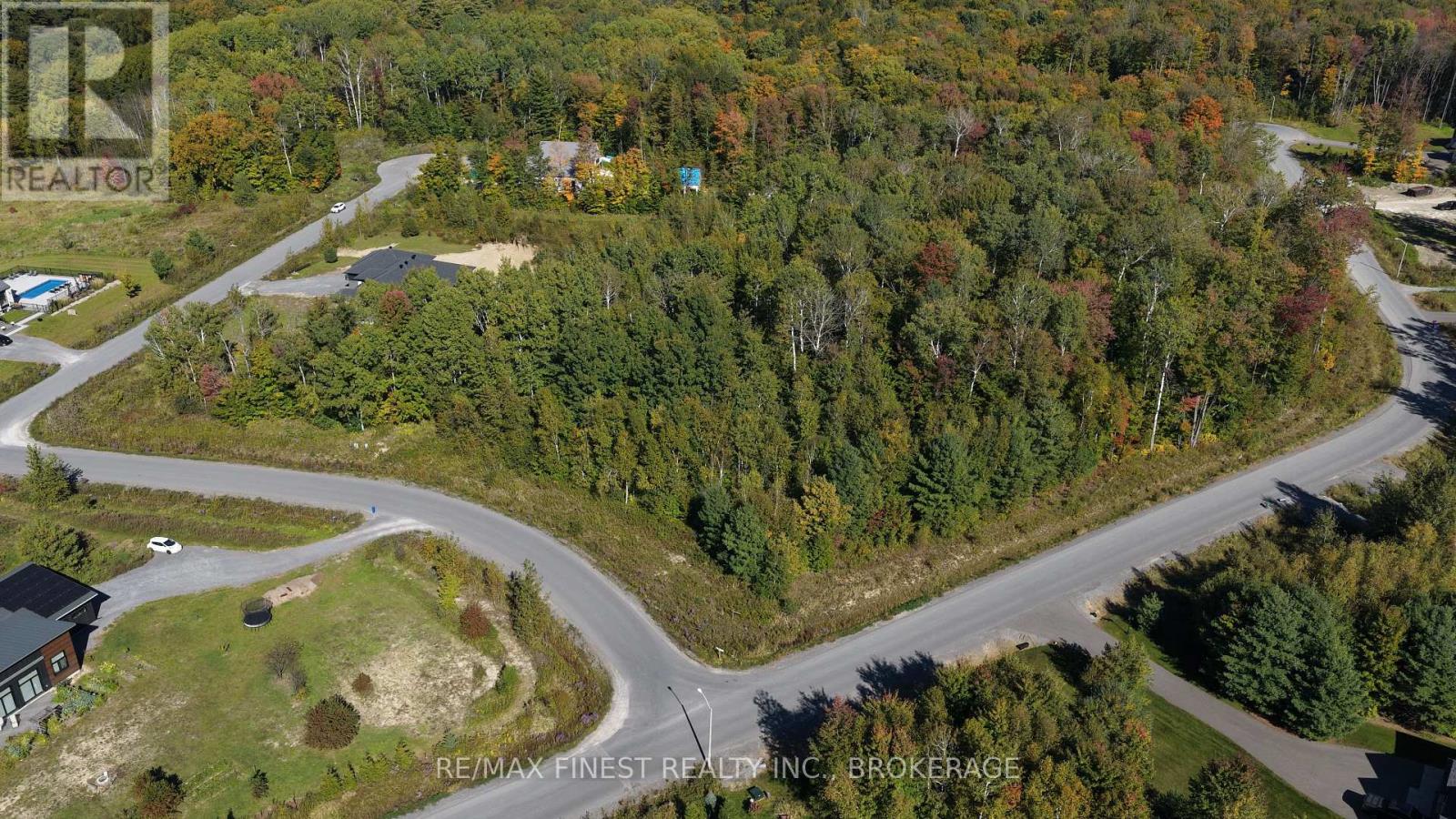 1581 KINSELLA DRIVE, Ottawa, Ontario