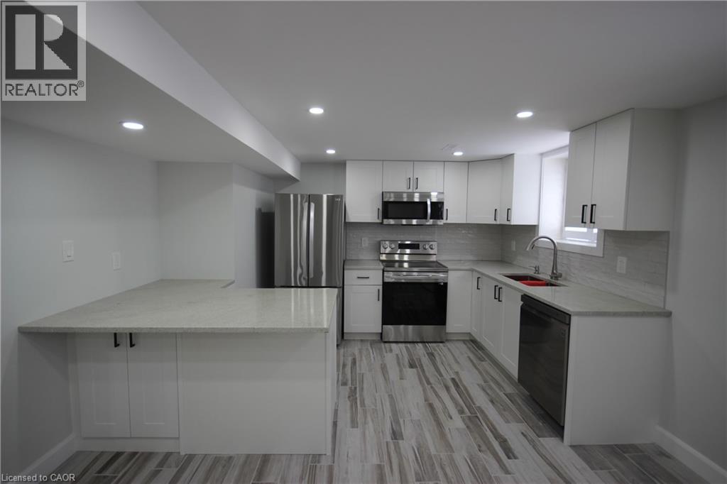 177 Broken Oak Crescent Unit# 2, Kitchener, Ontario  N2N 1N8 - Photo 5 - 40868111
