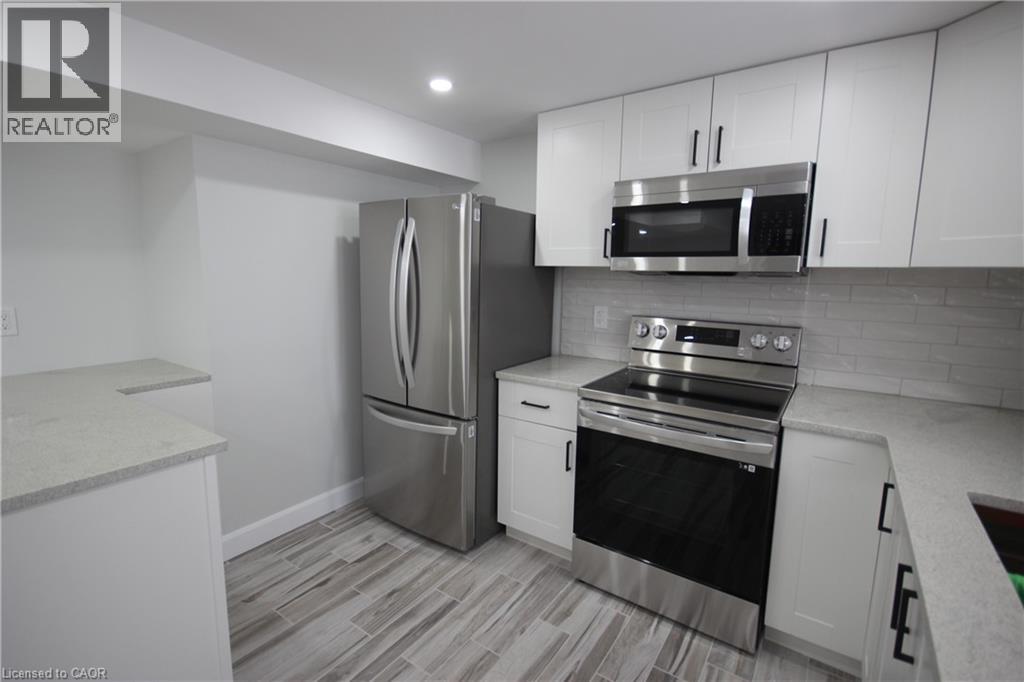 177 Broken Oak Crescent Unit# 2, Kitchener, Ontario  N2N 1N8 - Photo 6 - 40868111