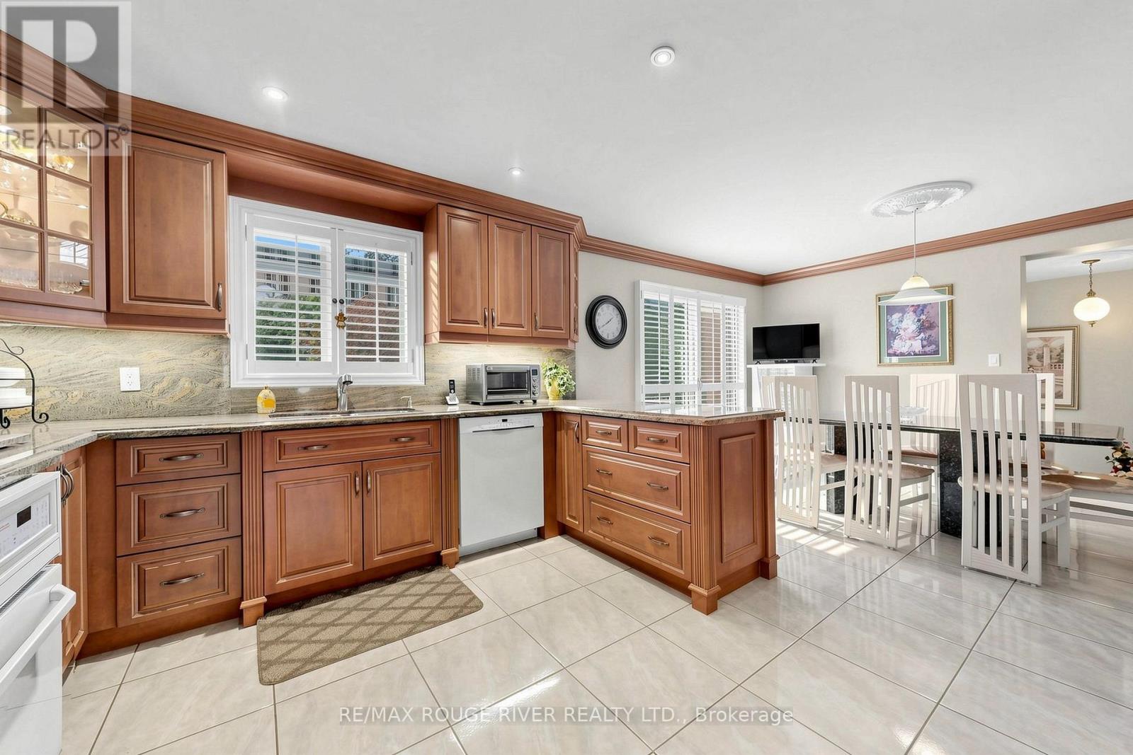 48 Chillery Avenue, Toronto, Ontario  M1K 4S9 - Photo 18 - E13847778